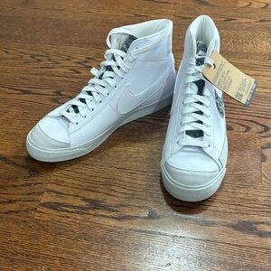 Nike Blazer Mid ‘77 Vintage Recycled Wool Pack -White Light Smoke Grey